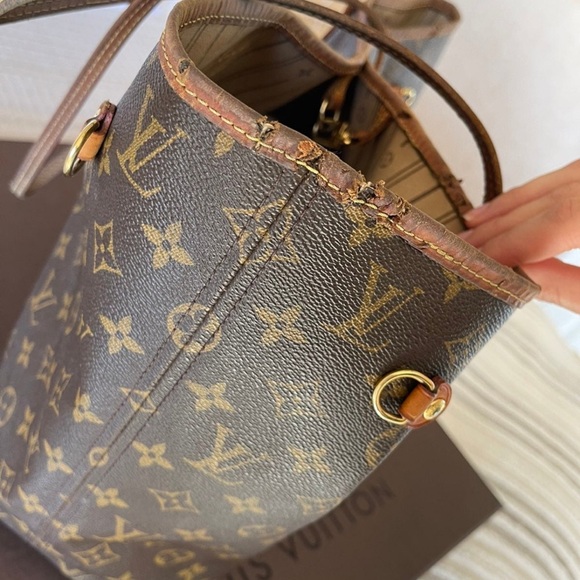 Authentic Louis Vuitton Neverfull mm - Picture 4 of 12